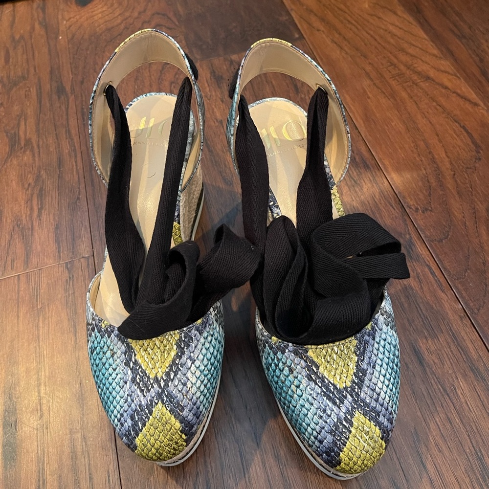 Jennifer Lopez Heels!